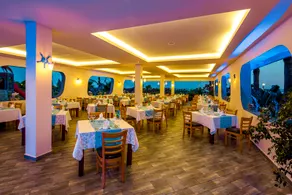Club Hotel Turan Prince World Select Villa - Image 3
