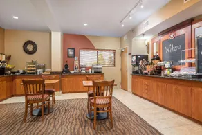 AmericInn by Wyndham Rochester Airport - Image 3