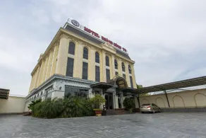 Hoang Hung Hotel by ZUZU - Image 2