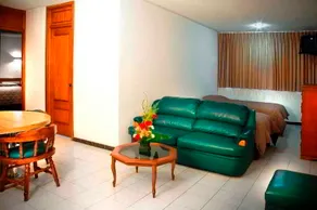Hotel Suites Campestre - Image 2