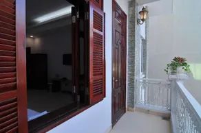 Chau Tran - Image 2