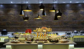 Hotel Royale Regent - Image 3