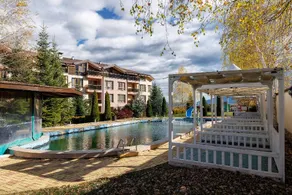 Green Wood Resort Apartments - Image 2