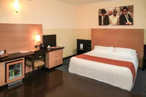 Studios Hotel - Image 5