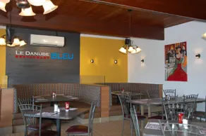 Econo Lodge Forestville - Image 4