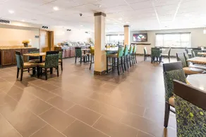 Comfort Inn - Image 3