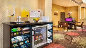 Concord Plaza Hotel - Image 2