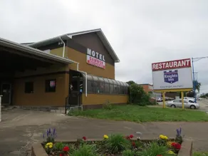 Knights Inn Edmonton South - Image 3