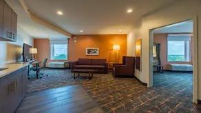 Hotel Spice & Sky Atlanta Perimeter - Image 4