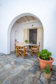 Mykonos Twins - Image 2