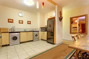 Knightsbridge Tower Apartment - Image 3