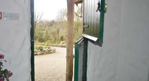 Lissyclearig Thatched Cottage - Image 2