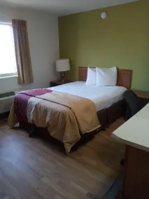 Host Inn and Suites - Image 5