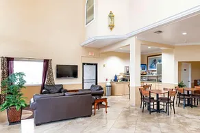 Americas Best Value Inn & Suites - Image 4