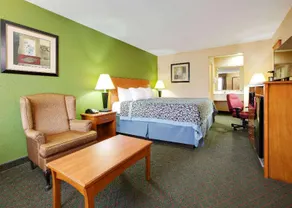 Days Inn by Wyndham Fairfield - Image 5