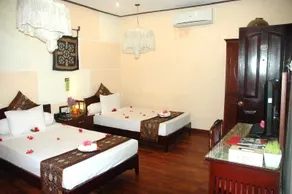 Vinh Hung Library Hotel - Image 5