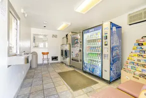 OYO Hotel South Bend - Campus - Image 4