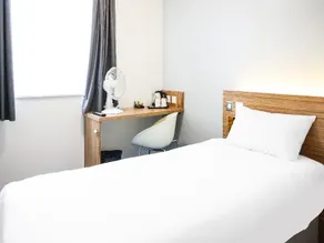 Ibis Budget Lancaster Centre - Image 4