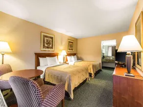 Quality Inn & Suites McDonough South I-75 - Image 5