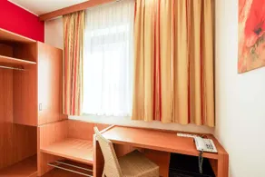 City Hotel Budapest - Image 5