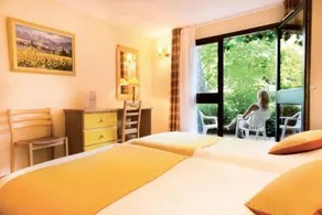 Club Domaine Chateau Laval - Image 4