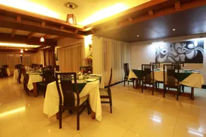 Hotel Mount Siniolchu - Image 3