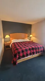 Northwestern Lodge - Image 3