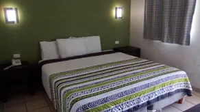HotelCo Inn - Image 4