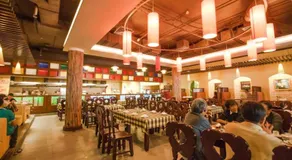 Den Long Do Hotel - Image 5