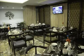 Grand Palm Hotel - Image 3