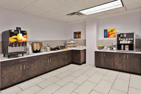 Best Western Plus Columbus Ft. Benning - Image 2