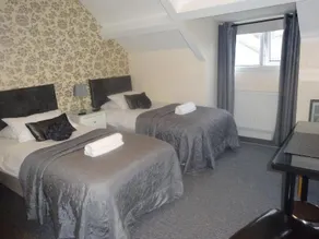 Elmswood Guest House - Image 4