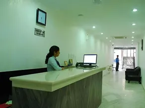 Di Di Hotel Alambagh - Image 1