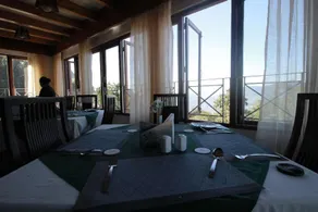 Hotel Mount Siniolchu - Image 4
