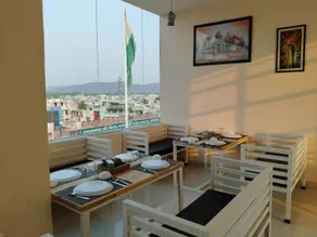 Skyza Rooftop Lodge - Image 4