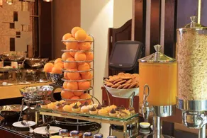 Best Western Plus Fursan Hotel - Image 2