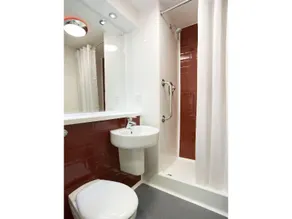 Travelodge Birmingham Perry Barr - Image 4