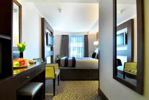 Park Grand London Kensington - Image 4