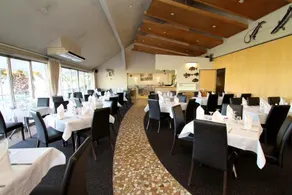 Trailways Hotel Nelson - Image 5