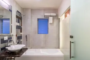 Hotel 7 Cepl by Treebo Hotels - Image 4