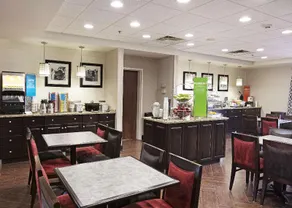 Hampton Inn Moultrie - Image 3