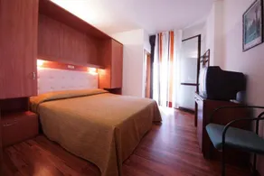 Hotel President - Image 5