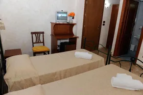 Hotel La Cometa - Image 3