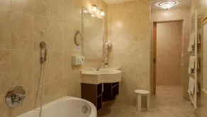 Alphotel Tyrol - Image 2