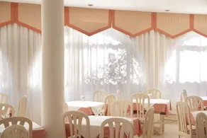 Niriides Beach Hotel - Image 5