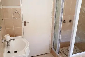 4 Bella Casa Self catering - Image 3