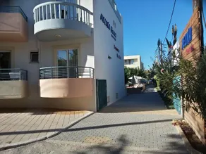 Melina Beach Hotel - Image 2