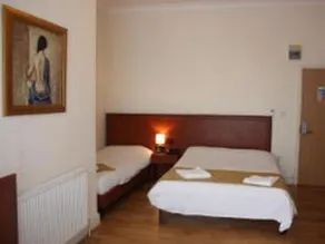 Corner House - Image 2