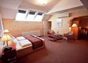 Hotel Auberge - Image 2