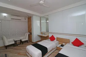 Hotel Hiland International By OYO Rooms - Image 2